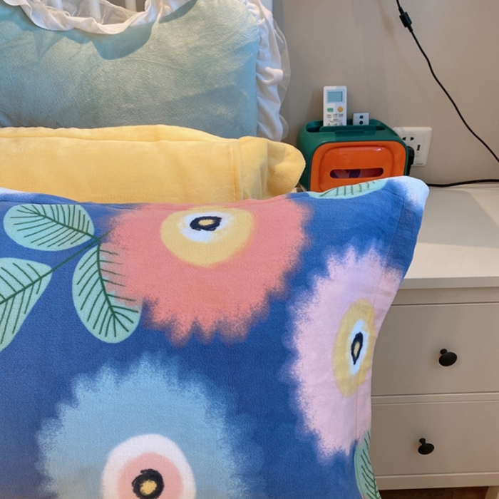 91家纺网 家纺一手货源 找家纺 棉生活家纺 2021新款冰岛臻棉绒印花四件套 暖风蓝