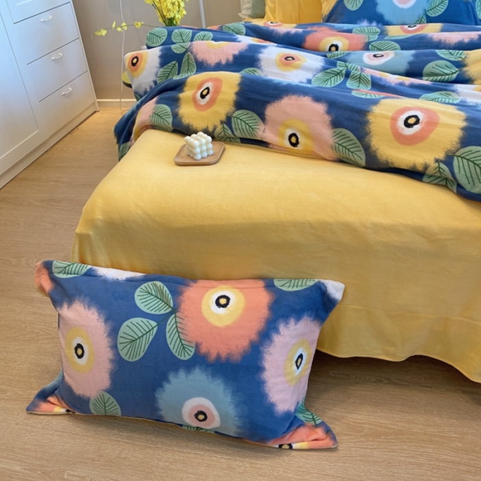 91家纺网 家纺一手货源 找家纺 棉生活家纺 2021新款冰岛臻棉绒印花四件套 暖风蓝