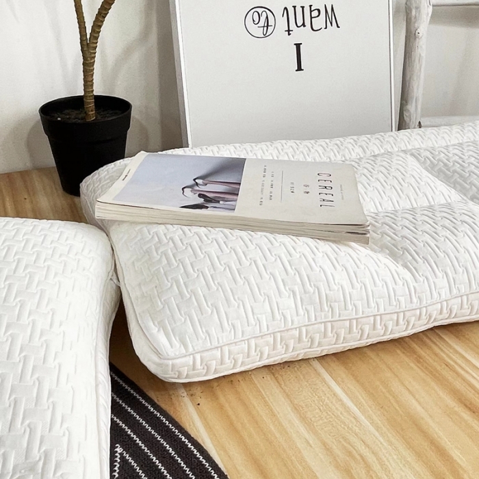 91家纺网 家纺一手货源 找家纺 （总) 伟邦 2021新款韩国立体针织五分区枕