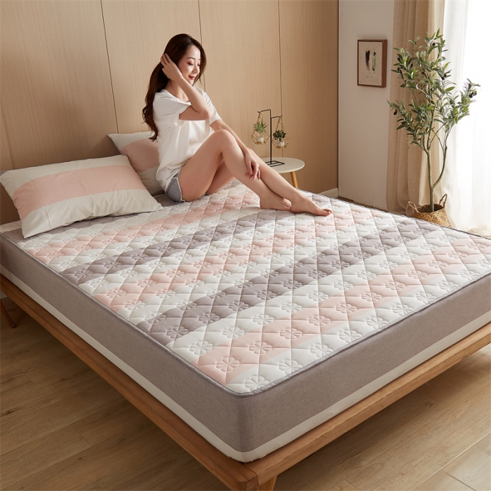 91家纺网 家纺一手货源 找家纺 优眠坊 2025新款全棉色织水洗棉夹棉床笠 粉咖条纹