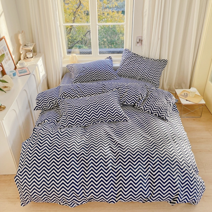 91家纺网 家纺一手货源 找家纺 2022新40s精梳棉13372全棉纯棉磨毛四件套 藏青波浪