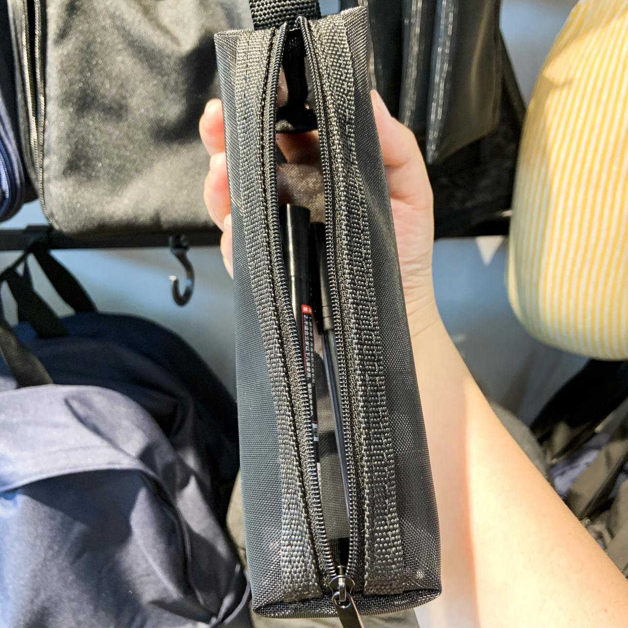 91家纺网 家纺一手货源 找家纺 【圆柱形笔袋】日式无印笔袋良品网袋简约文件纯色尼龙笔袋