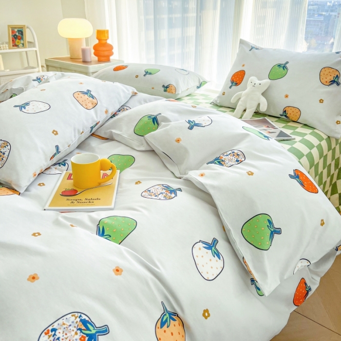 91家纺网 家纺一手货源 找家纺 感遇家纺 2022新款全棉印花四件套 格子草莓