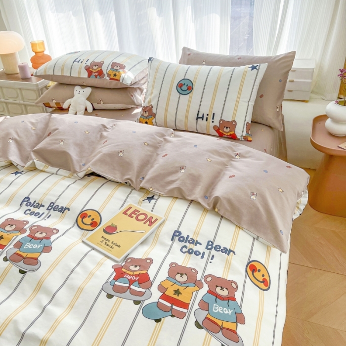 91家纺网 家纺一手货源 找家纺 感遇家纺 2022新款全棉印花四件套 滑板小熊