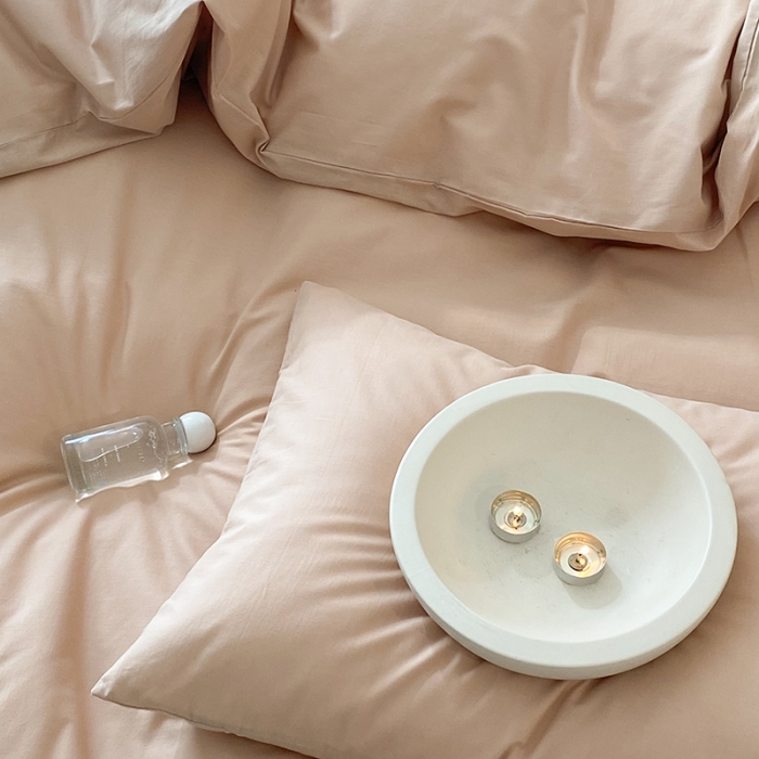 91家纺网 家纺一手货源 找家纺 窝米 2022春季新品素色双拼水洗棉系列四件套 燕麦奶