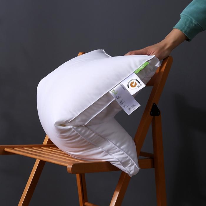 91家纺网 家纺一手货源 找家纺 高端全棉防羽布酒店羽丝绒枕头仪征棉简约成人护颈单人枕芯软枕