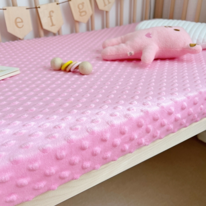 91家纺网 家纺一手货源 找家纺 星期八 2022新款豆豆绒床笠 粉色