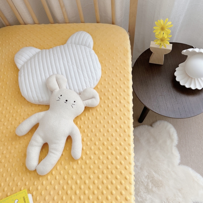 91家纺网 家纺一手货源 找家纺 星期八 2022新款豆豆绒床笠 黄色