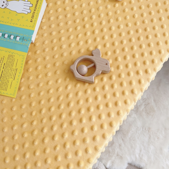 91家纺网 家纺一手货源 找家纺 星期八 2022新款豆豆绒床笠 黄色