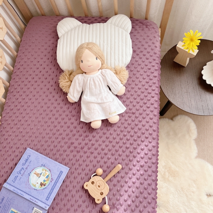 91家纺网 家纺一手货源 找家纺 星期八 2022新款豆豆绒床笠 深紫色