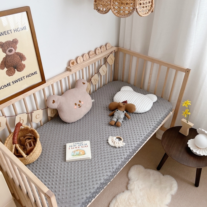 91家纺网 家纺一手货源 找家纺 星期八 2022新款豆豆绒床笠 灰色