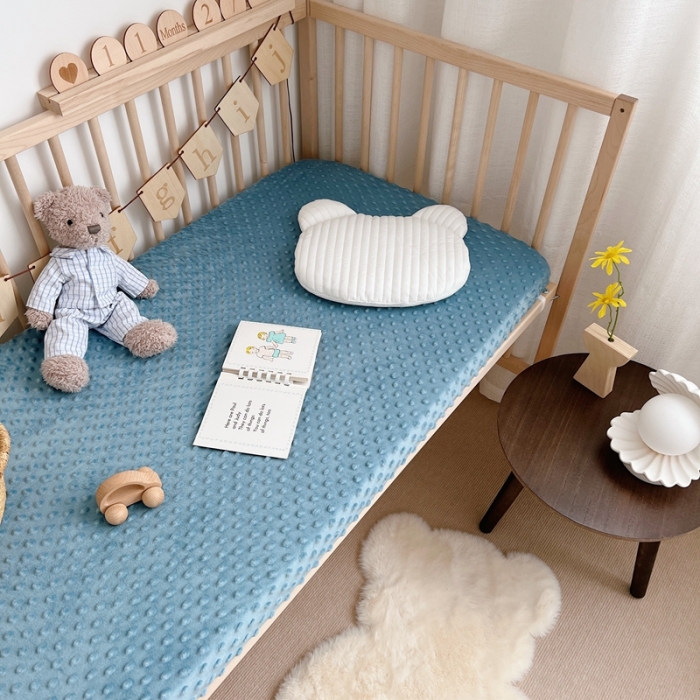 91家纺网 家纺一手货源 找家纺 星期八 2022新款豆豆绒床笠 蓝色