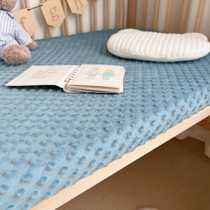 91家纺网 家纺一手货源 找家纺 星期八 2022新款豆豆绒床笠 蓝色