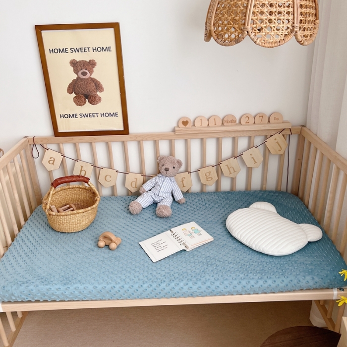 91家纺网 家纺一手货源 找家纺 星期八 2022新款豆豆绒床笠 蓝色