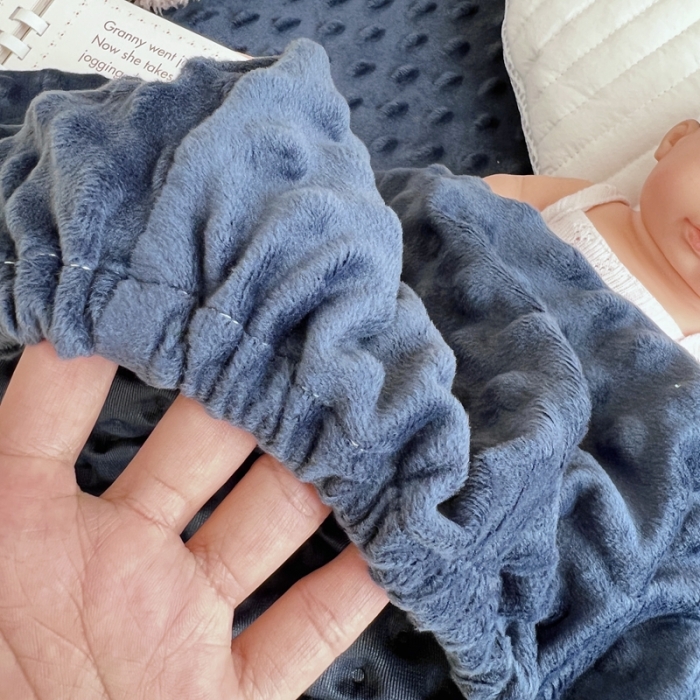 91家纺网 家纺一手货源 找家纺 星期八 2022新款豆豆绒床笠 深蓝色