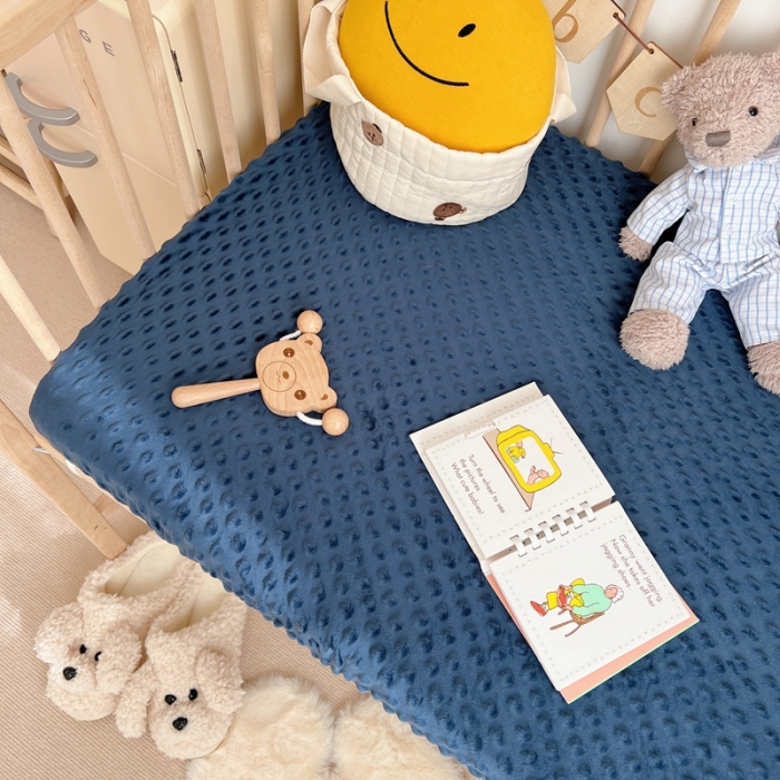 91家纺网 家纺一手货源 找家纺 星期八 2022新款豆豆绒床笠 深蓝色