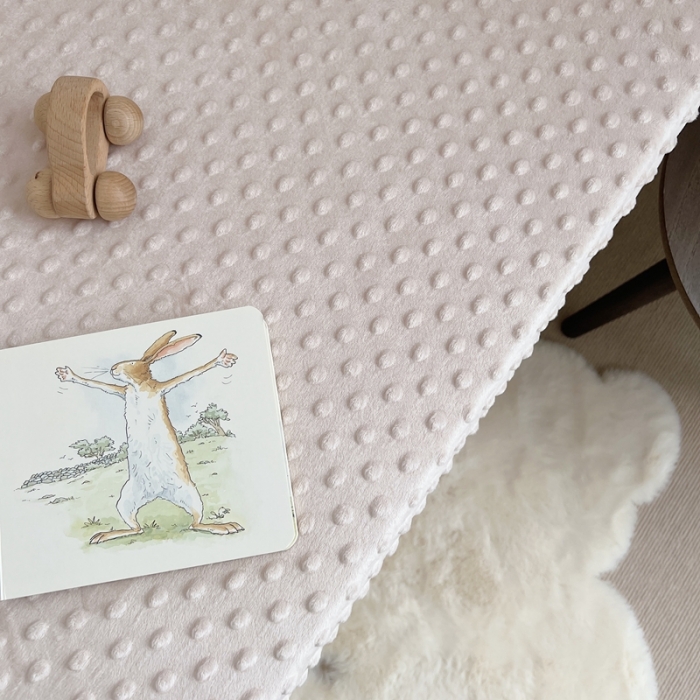 91家纺网 家纺一手货源 找家纺 星期八 2022新款豆豆绒床笠 驼色