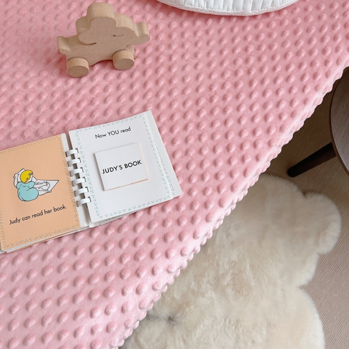 91家纺网 家纺一手货源 找家纺 星期八 2022新款豆豆绒床笠 玉色