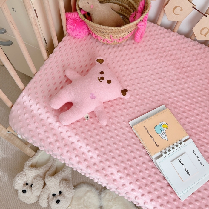 91家纺网 家纺一手货源 找家纺 星期八 2022新款豆豆绒床笠 玉色