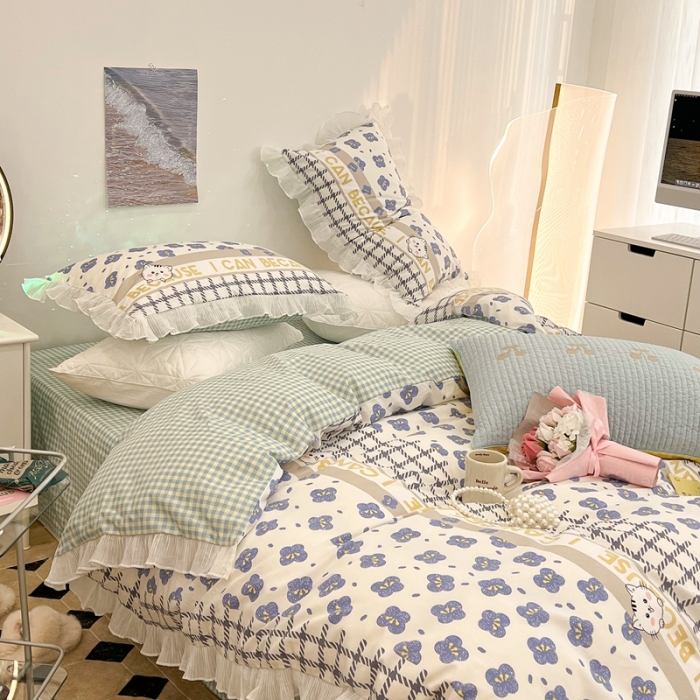 91家纺网 家纺一手货源 找家纺 昔可家纺 2022新款13372全棉百褶花边四件套 蓝花猫猫