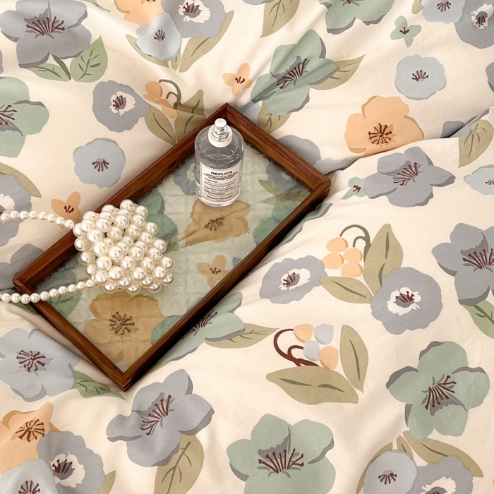 91家纺网 家纺一手货源 找家纺 昔可家纺 2022新款13372全棉普通款花花系列四件套 百合铃兰绿