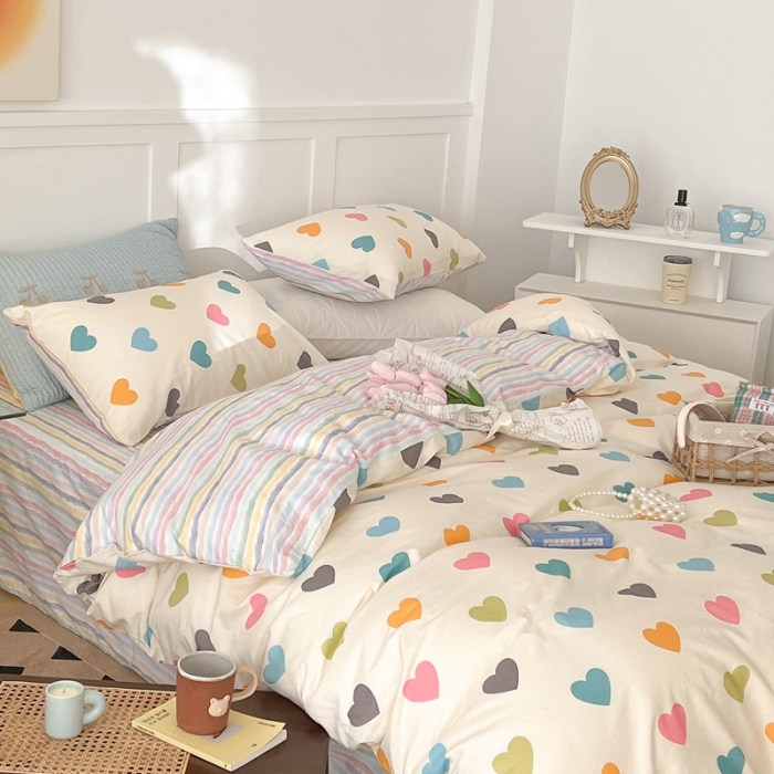 91家纺网 家纺一手货源 找家纺 昔可家纺 2022新款13372全棉普通款简约ins四件套 彩色心