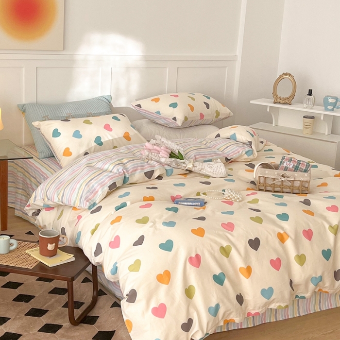 91家纺网 家纺一手货源 找家纺 昔可家纺 2022新款13372全棉普通款简约ins四件套 彩色心