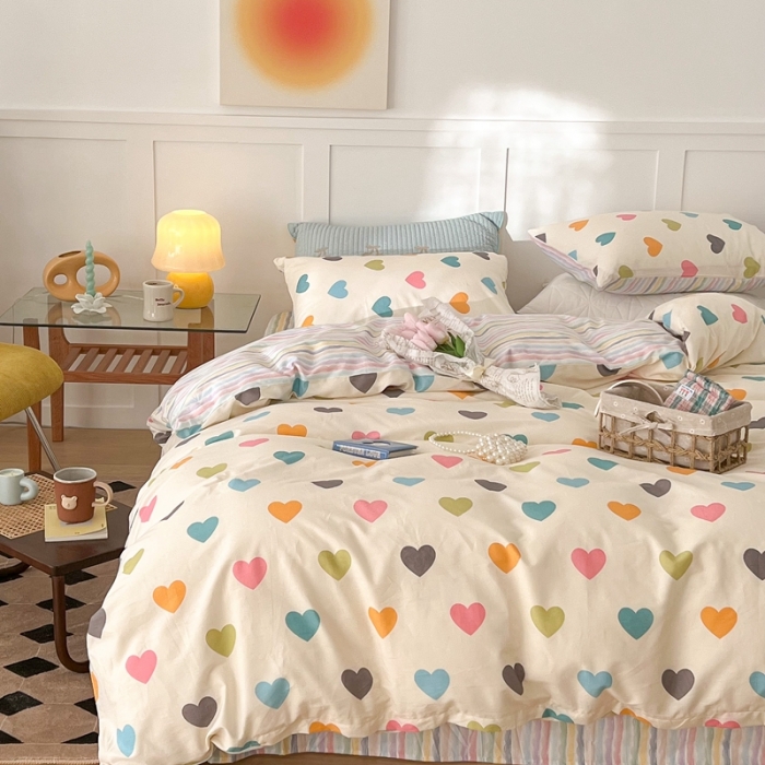 91家纺网 家纺一手货源 找家纺 昔可家纺 2022新款13372全棉普通款简约ins四件套 彩色心