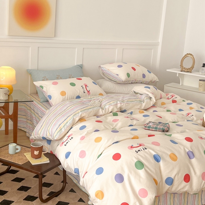 91家纺网 家纺一手货源 找家纺 昔可家纺 2022新款13372全棉普通款简约ins四件套 微笑彩波点