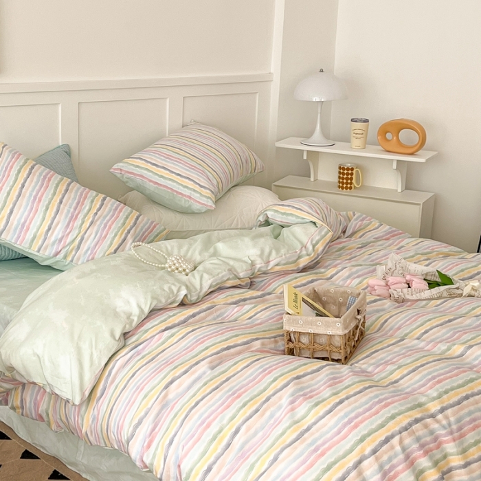 91家纺网 家纺一手货源 找家纺 昔可家纺 2022新款13372全棉普通款简约ins四件套 小小彩虹条