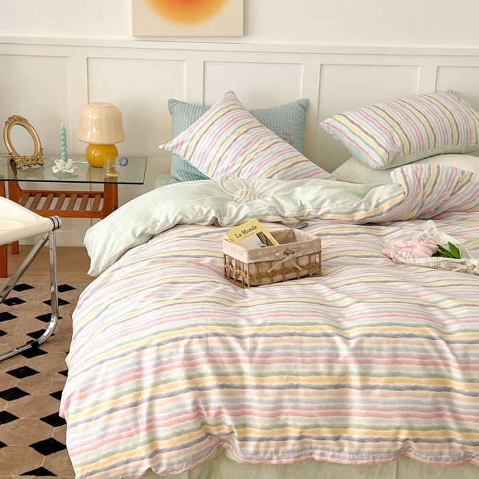 91家纺网 家纺一手货源 找家纺 昔可家纺 2022新款13372全棉普通款简约ins四件套 小小彩虹条