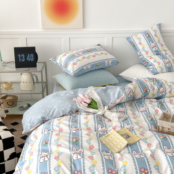 91家纺网 家纺一手货源 找家纺 昔可家纺 2022新款13372全棉普通款卡通四件套 竖条小兔