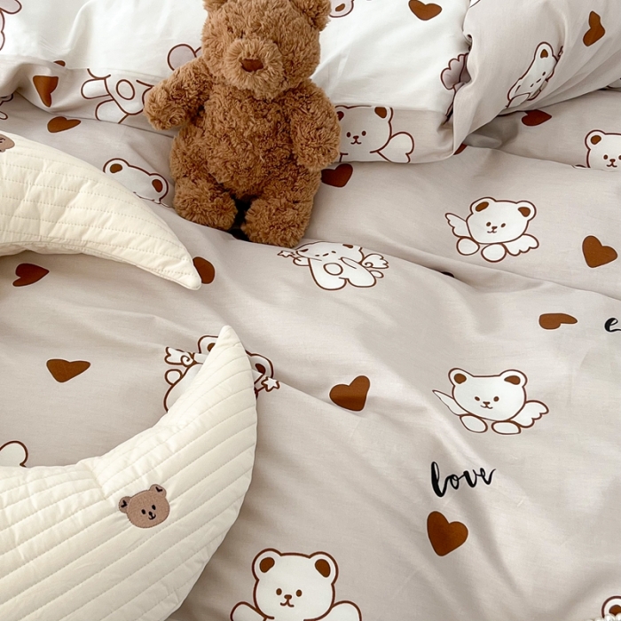 91家纺网 家纺一手货源 找家纺 昔可家纺 2022新款13372全棉普通款卡通四件套 天使小熊