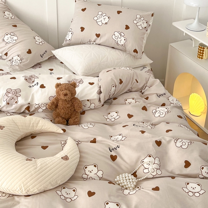 91家纺网 家纺一手货源 找家纺 昔可家纺 2022新款13372全棉普通款卡通四件套 天使小熊