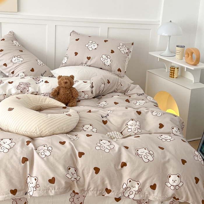 91家纺网 家纺一手货源 找家纺 昔可家纺 2022新款13372全棉普通款卡通四件套 天使小熊