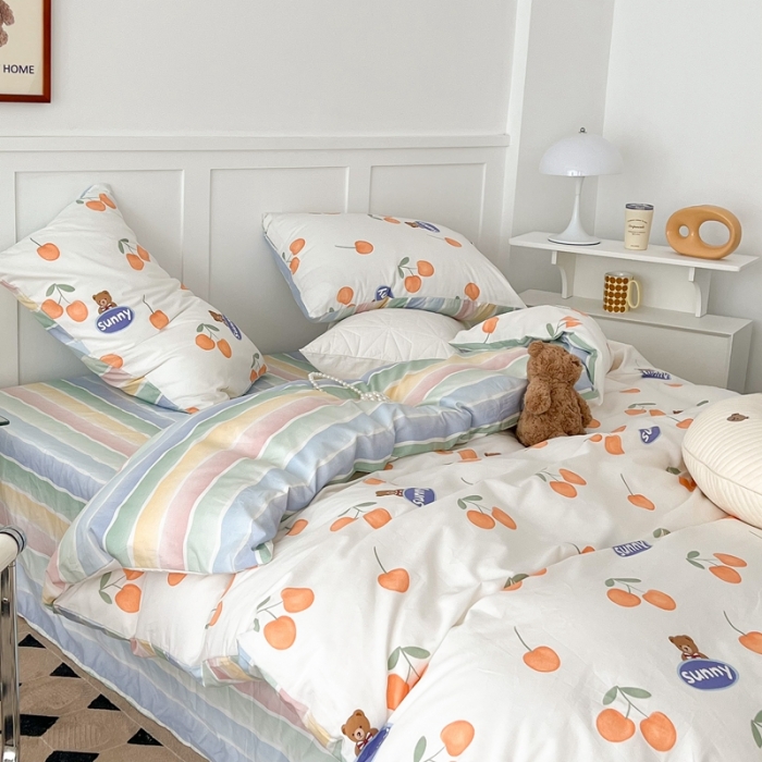 91家纺网 家纺一手货源 找家纺 昔可家纺 2022新款13372全棉普通款卡通四件套 樱桃小熊