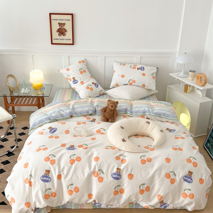 91家纺网 家纺一手货源 找家纺 昔可家纺 2022新款13372全棉普通款卡通四件套 樱桃小熊