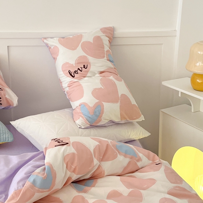 91家纺网 家纺一手货源 找家纺 昔可家纺 2022新款13372全棉普通款爱心系列四件套 撞色爱心粉