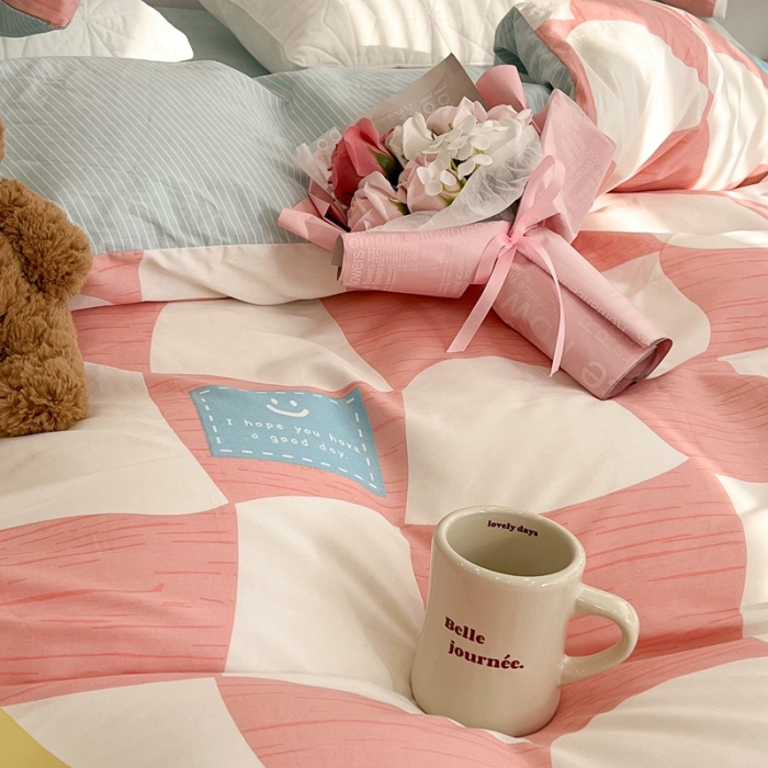 91家纺网 家纺一手货源 找家纺 总昔可家纺 2022新款13372全棉普通款异形棋盘格四件套