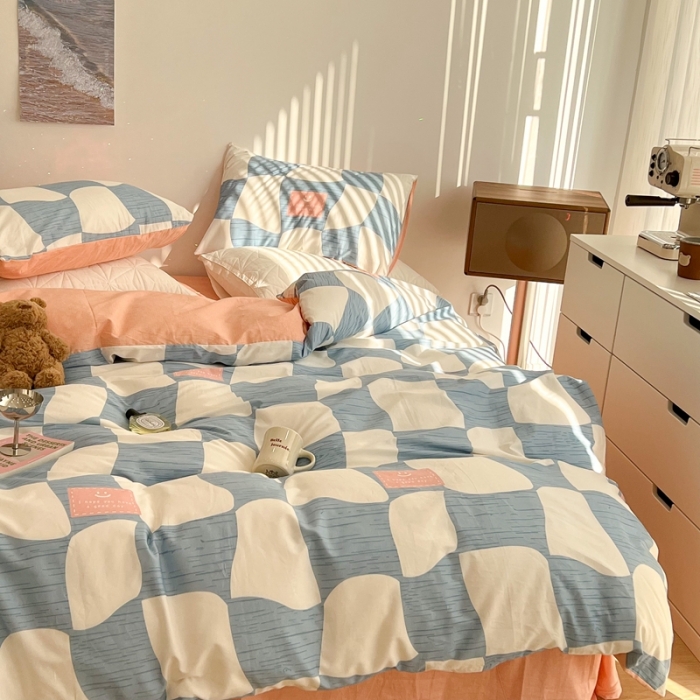 91家纺网 家纺一手货源 找家纺 昔可家纺 2022新款13372全棉普通款异形棋盘格四件套 异形棋盘蓝