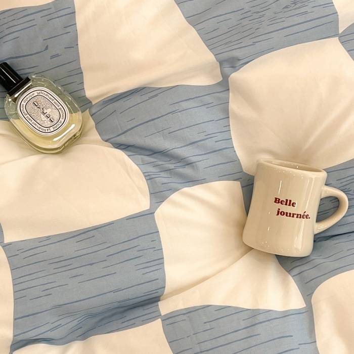 91家纺网 家纺一手货源 找家纺 昔可家纺 2022新款13372全棉普通款异形棋盘格四件套 异形棋盘蓝