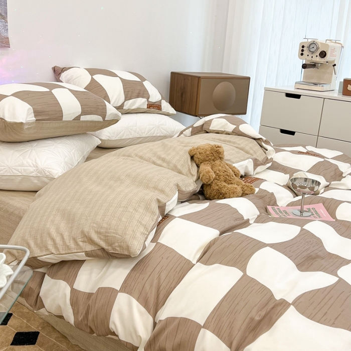 91家纺网 家纺一手货源 找家纺 昔可家纺 2022新款13372全棉普通款异形棋盘格四件套 异形棋盘驼