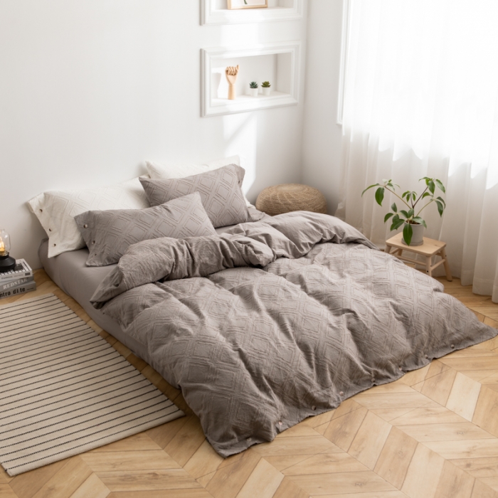 91家纺网 家纺一手货源 找家纺 简家居 2022新款全棉剪花四件套 炫-灰