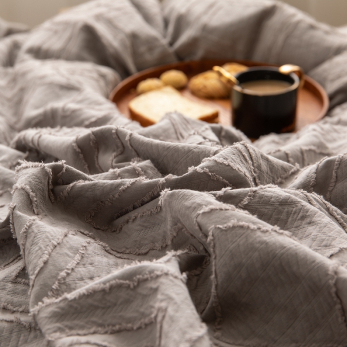 91家纺网 家纺一手货源 找家纺 简家居 2022新款全棉剪花四件套 炫-灰