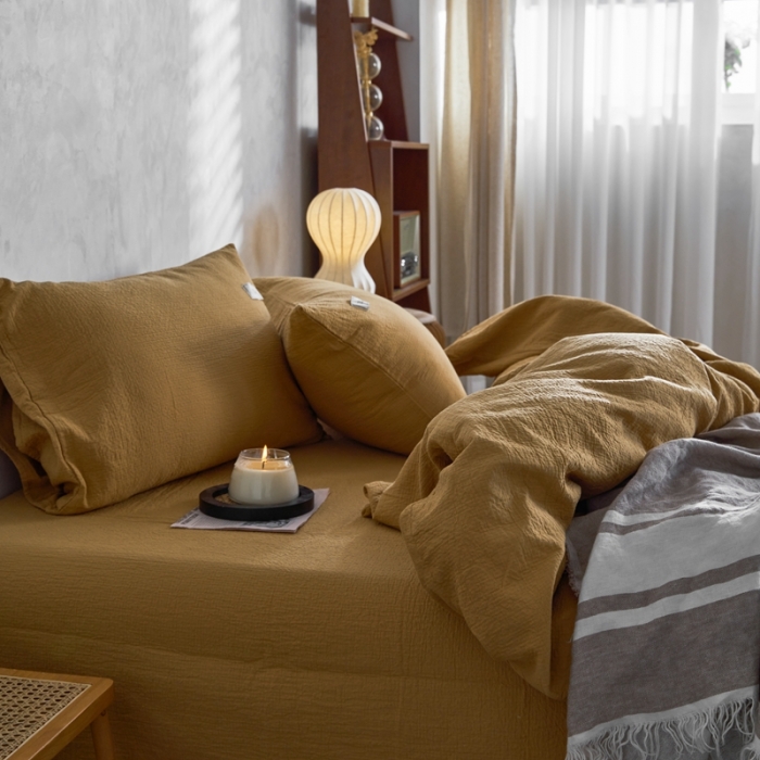 91家纺网 家纺一手货源 找家纺 简家居 2022新款全棉空气层系列四件套 姜黄