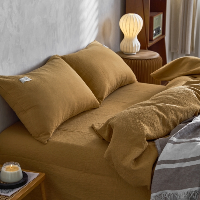 91家纺网 家纺一手货源 找家纺 简家居 2022新款全棉空气层系列四件套 姜黄