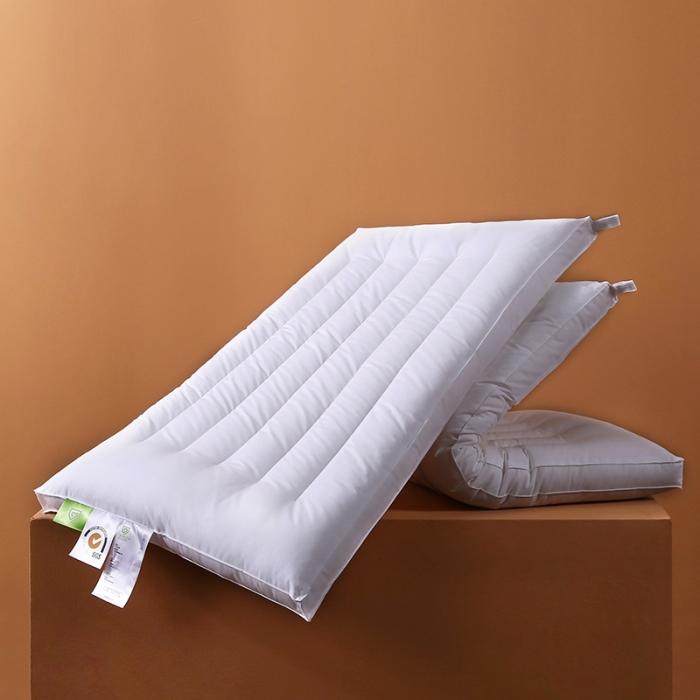 91家纺网 家纺一手货源 找家纺 2022新品全棉防羽布低枕羽丝绒枕头水洗定型护颈单人枕芯