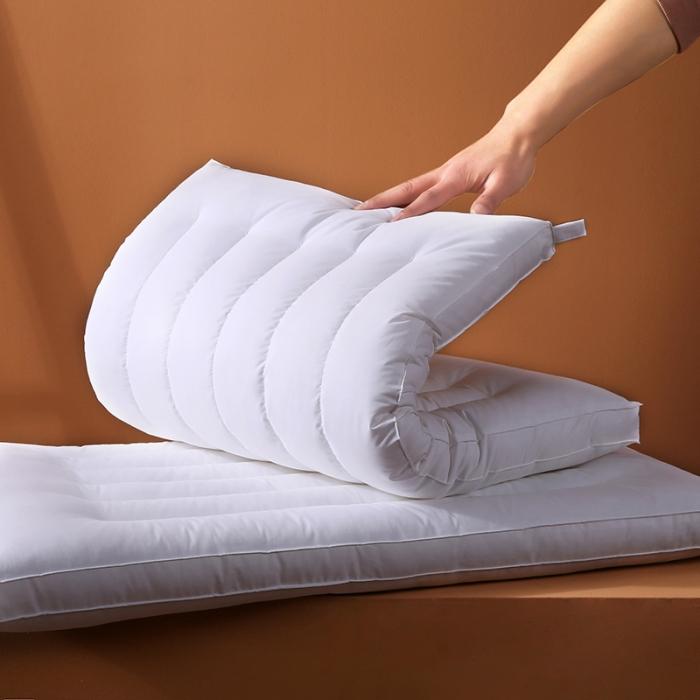 91家纺网 家纺一手货源 找家纺 2022新品全棉防羽布低枕羽丝绒枕头水洗定型护颈单人枕芯