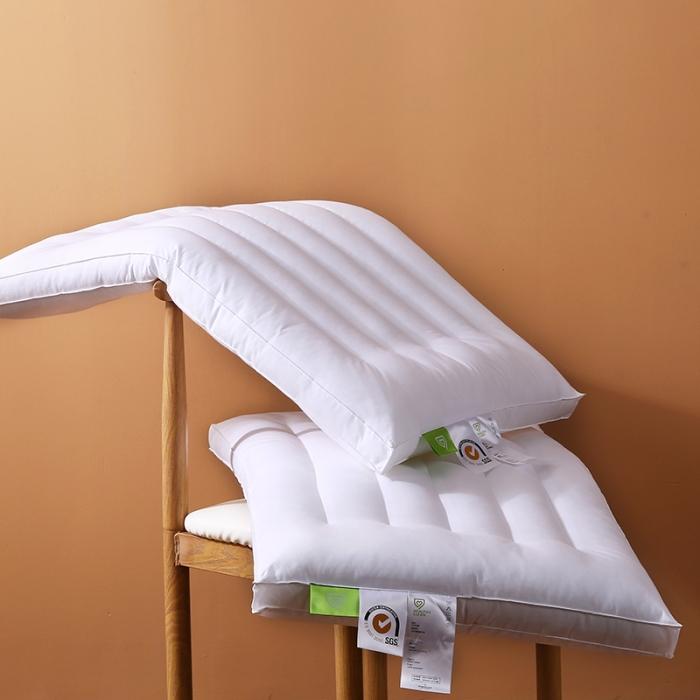 91家纺网 家纺一手货源 找家纺 2022新品全棉防羽布低枕羽丝绒枕头水洗定型护颈单人枕芯