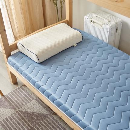 91家纺网 家纺一手货源 找家纺 寐珂家纺 2025新款A类针织乳胶床垫-学生款 清新蓝